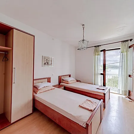 By The Sea Lumbarda, Korcula - 21290 Апартаменты